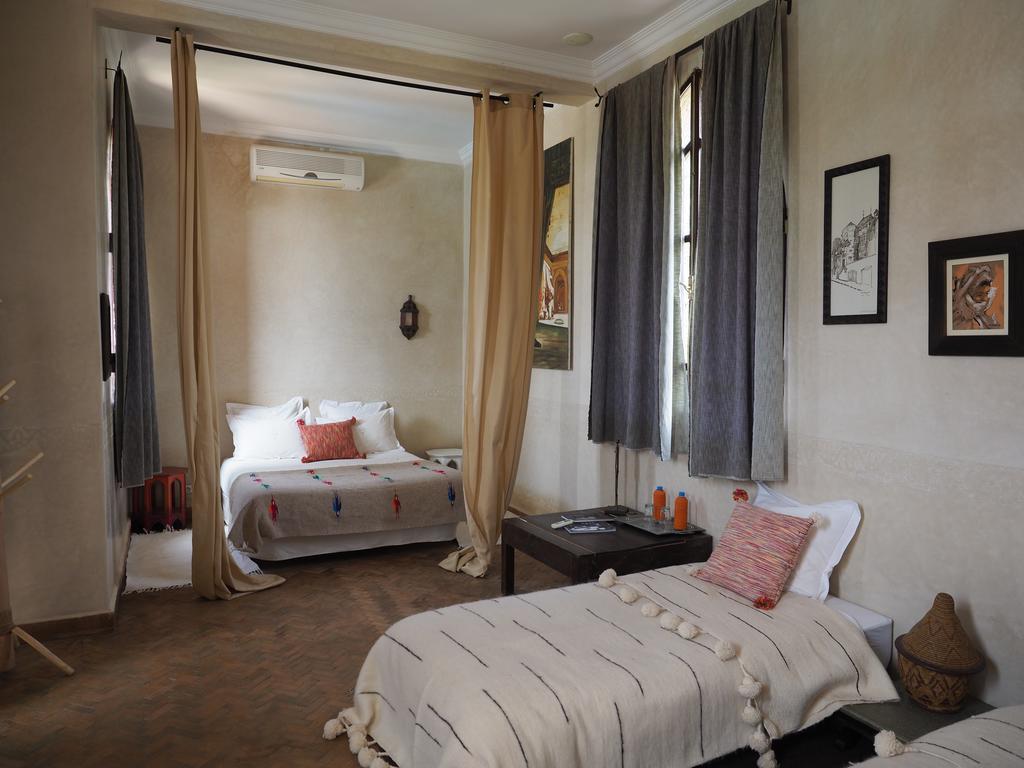 Hotel Le Cazar El Ain Zewnętrze zdjęcie